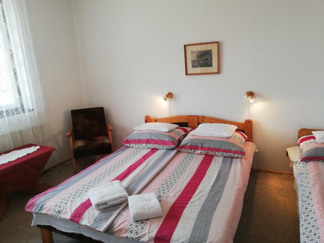Szekely Szallas Gyula Buitenkant foto