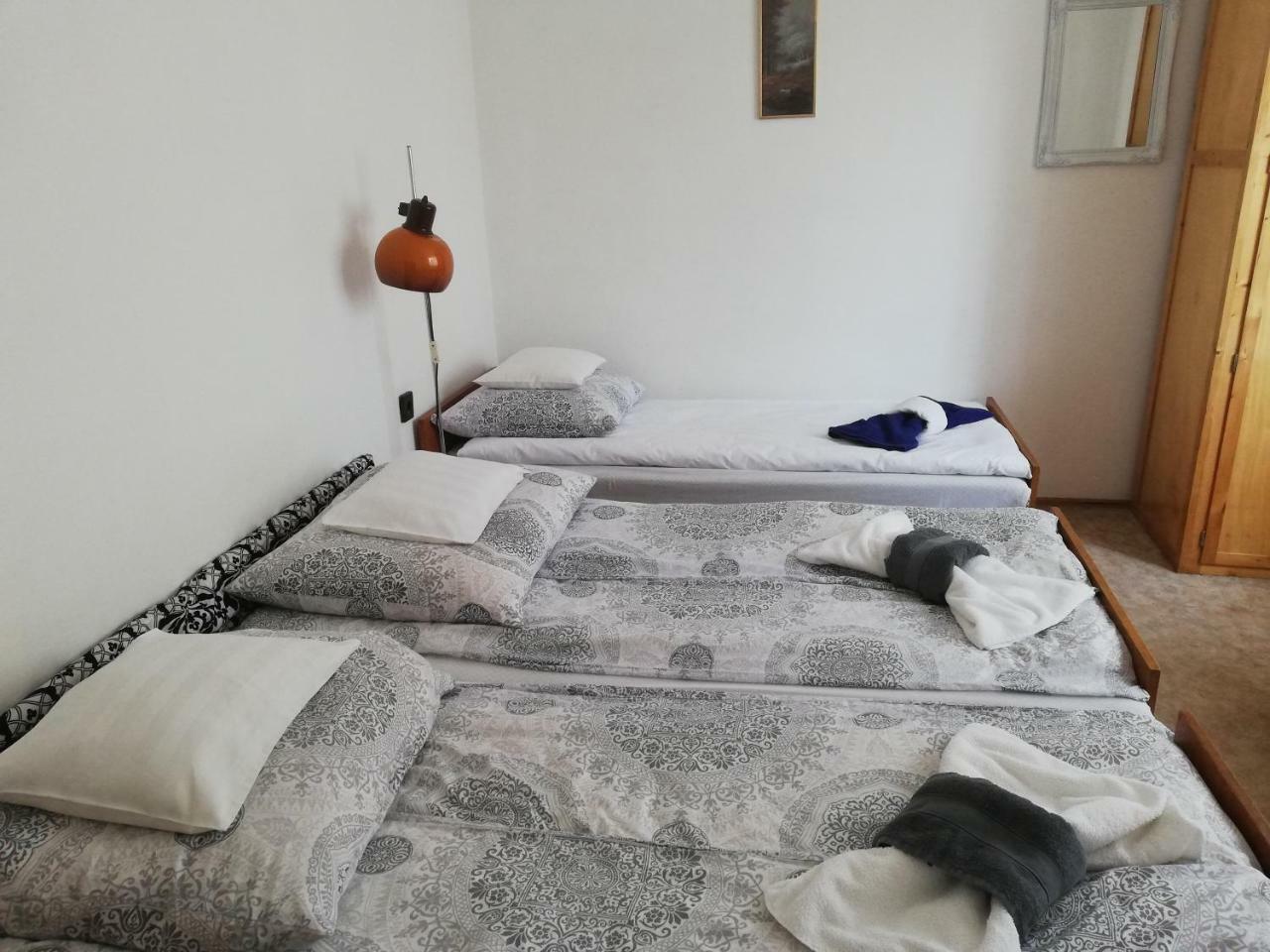 Szekely Szallas Gyula Buitenkant foto